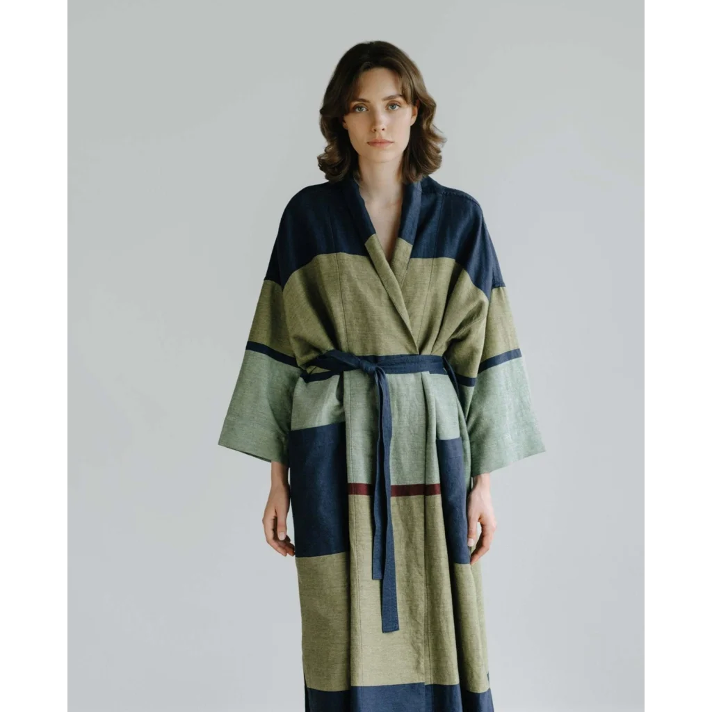 Halbleinen Morgenmantel Blockstreifen in Dunkelblau+Olive Blau+Grün Muster Streifen von Linen Tales Größe Einheitsgröße