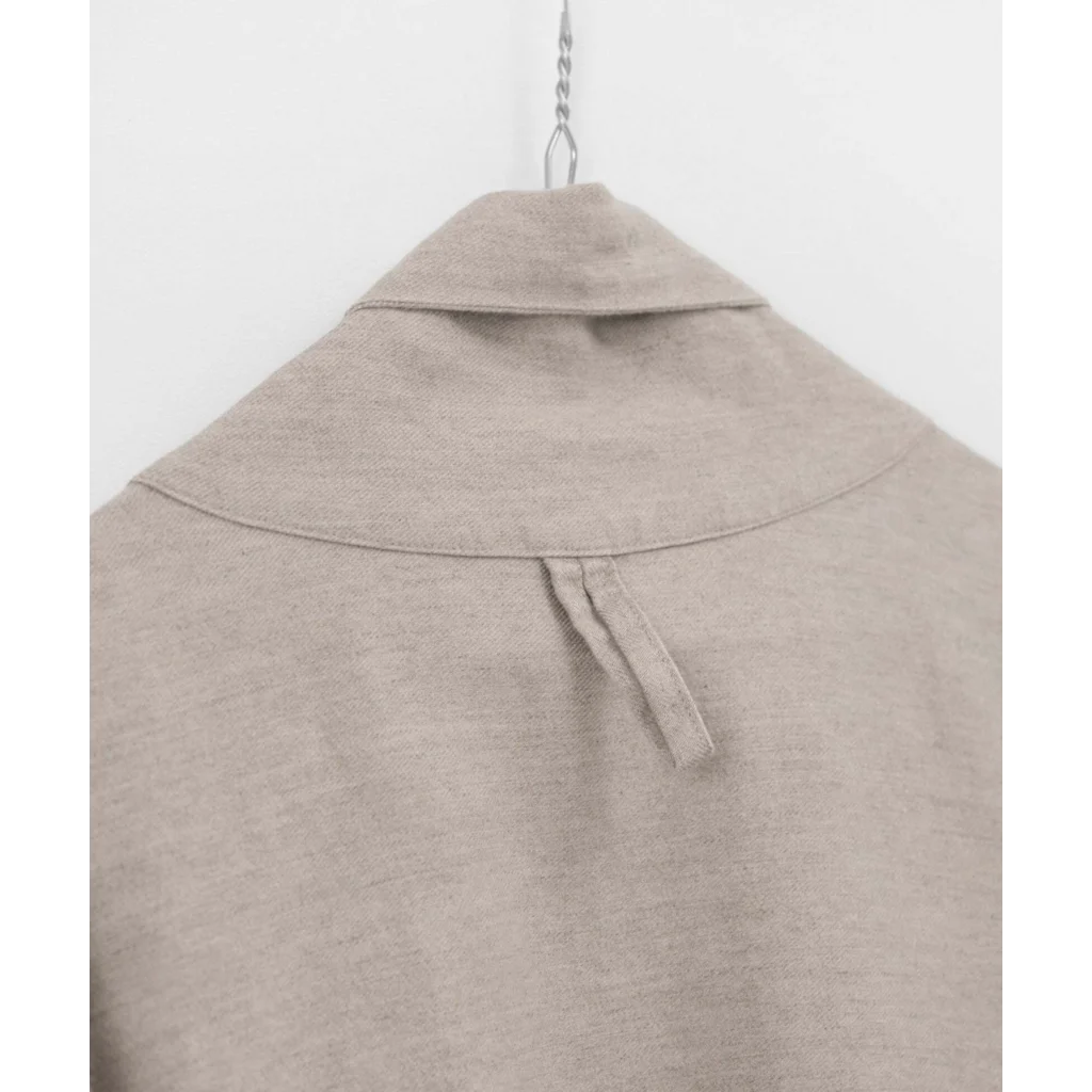 Halbleinen Morgenmantel in Beige von Linen Tales Größe Einheitsgröße