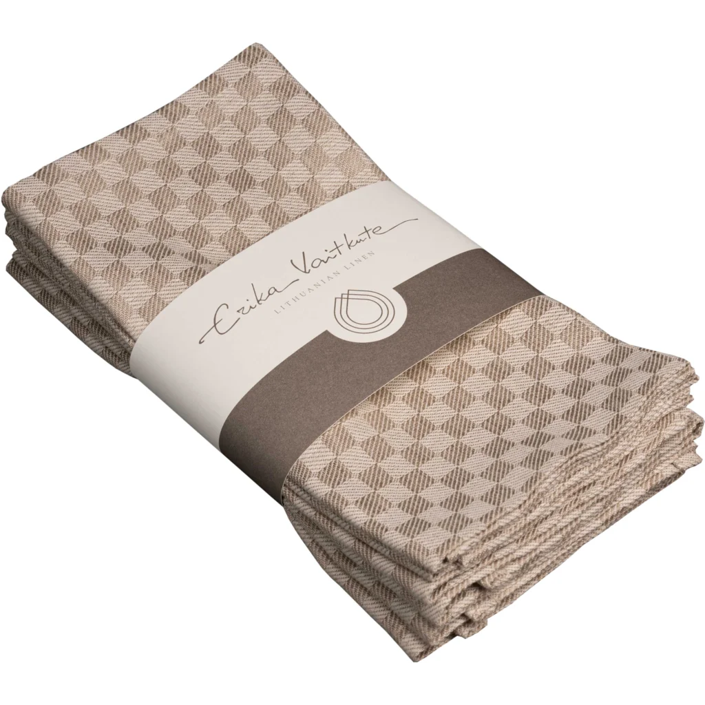 Halbleinen Tischset Schachbrett 6er-Pack in Beige Muster Schachbrett von Erika Vaitkute Größe 46x36 cm