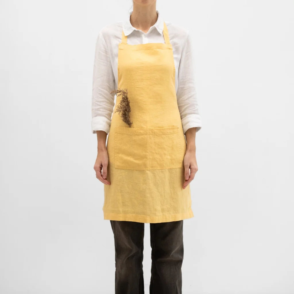 Leinen Alltagsschürze in Gelb von Linen Tales Größe 70 cm breit+ 82 cm lang