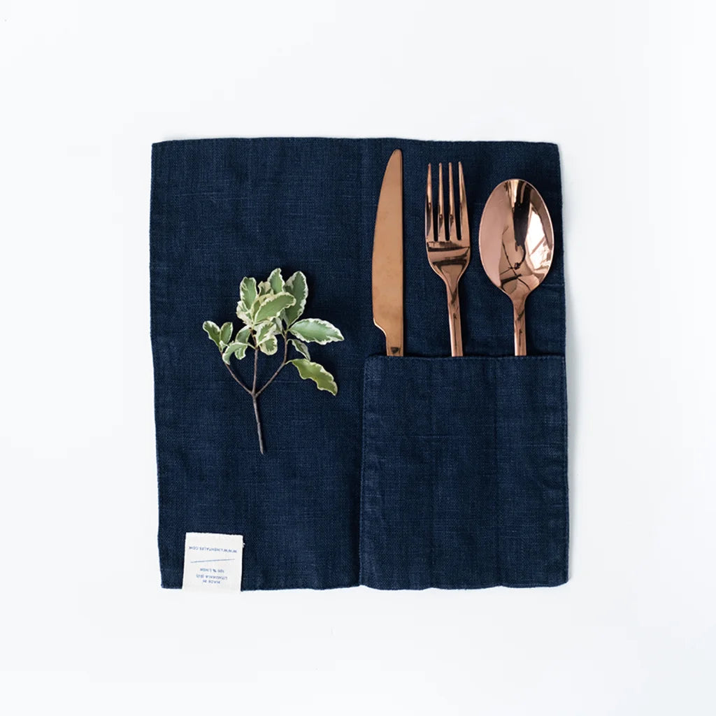 Leinen Bestecktasche 2er-Pack in Dunkelblau Blau von Linen Tales Größe 23x23 cm