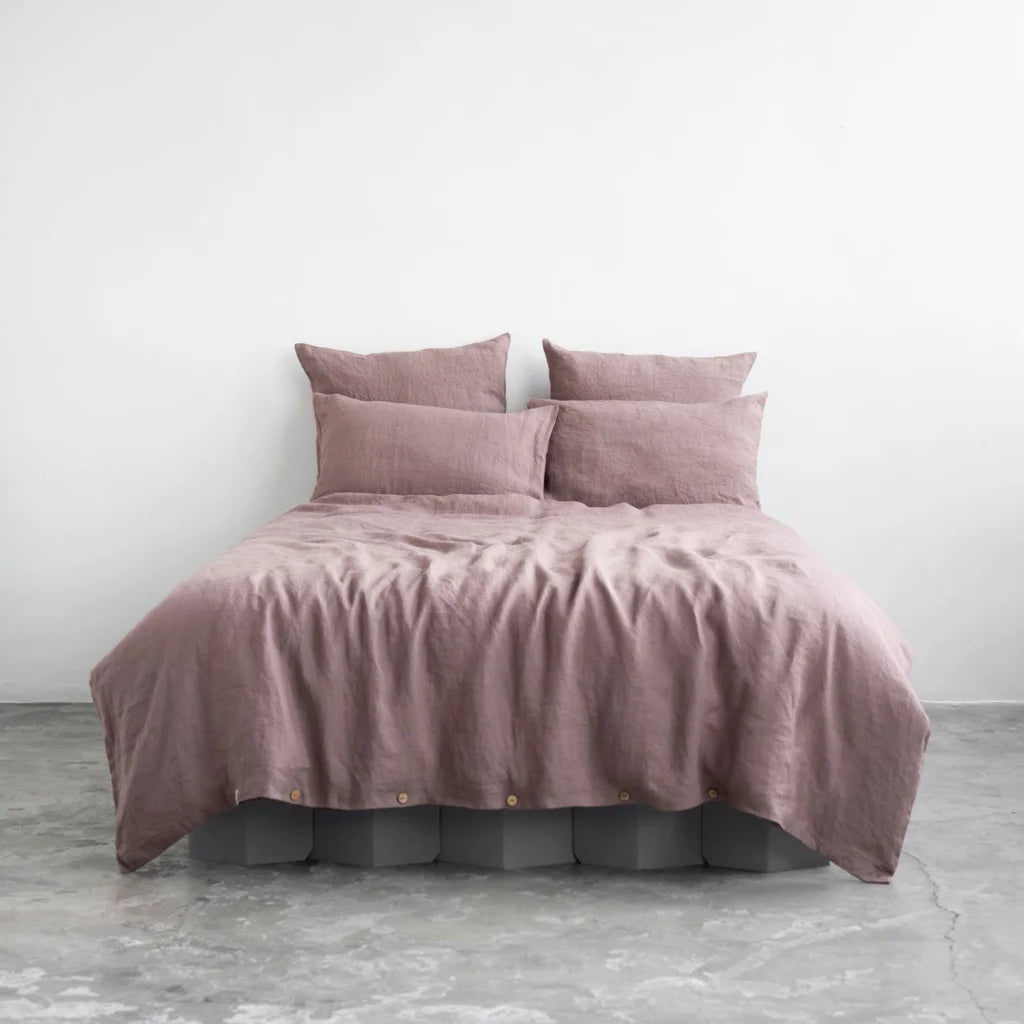 Leinen Bettwäsche Garnitur 3-teilig in Altrosa Rosa von Linen Tales Größe 200x200 + 2x 80x80 cm