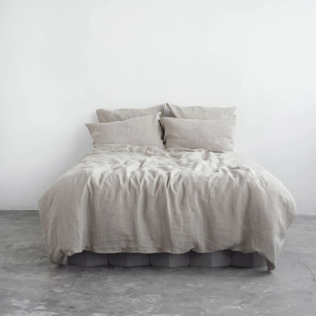 Leinen Bettwäsche Garnitur 3-teilig in Beige von Linen Tales Größe 200x200 + 2x 80x80 cm