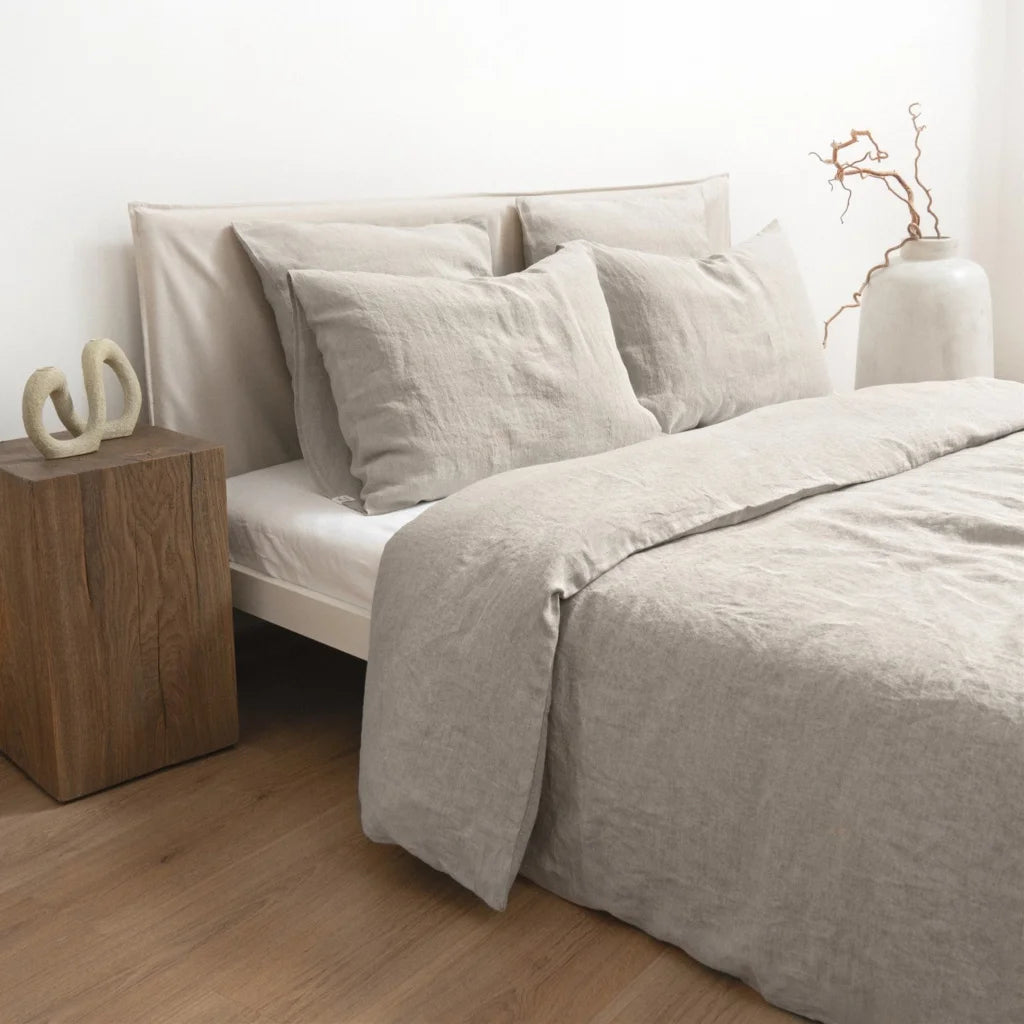 Leinen Bettwäsche Garnitur in Beige von Linen Tales Größe 135x200 + 40x80 cm