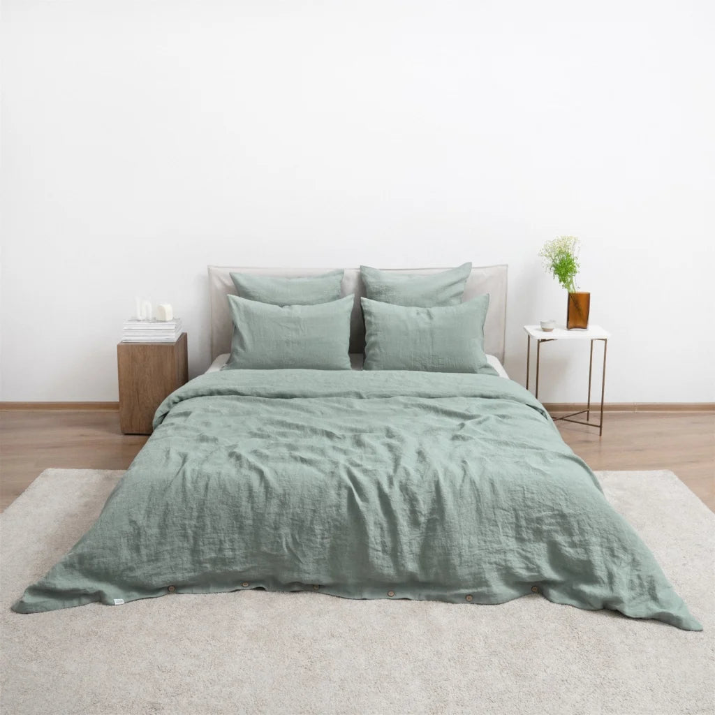 Leinen Bettwäsche Garnitur in Mint Grün von Linen Tales Größe 155x220 + 80x80 cm