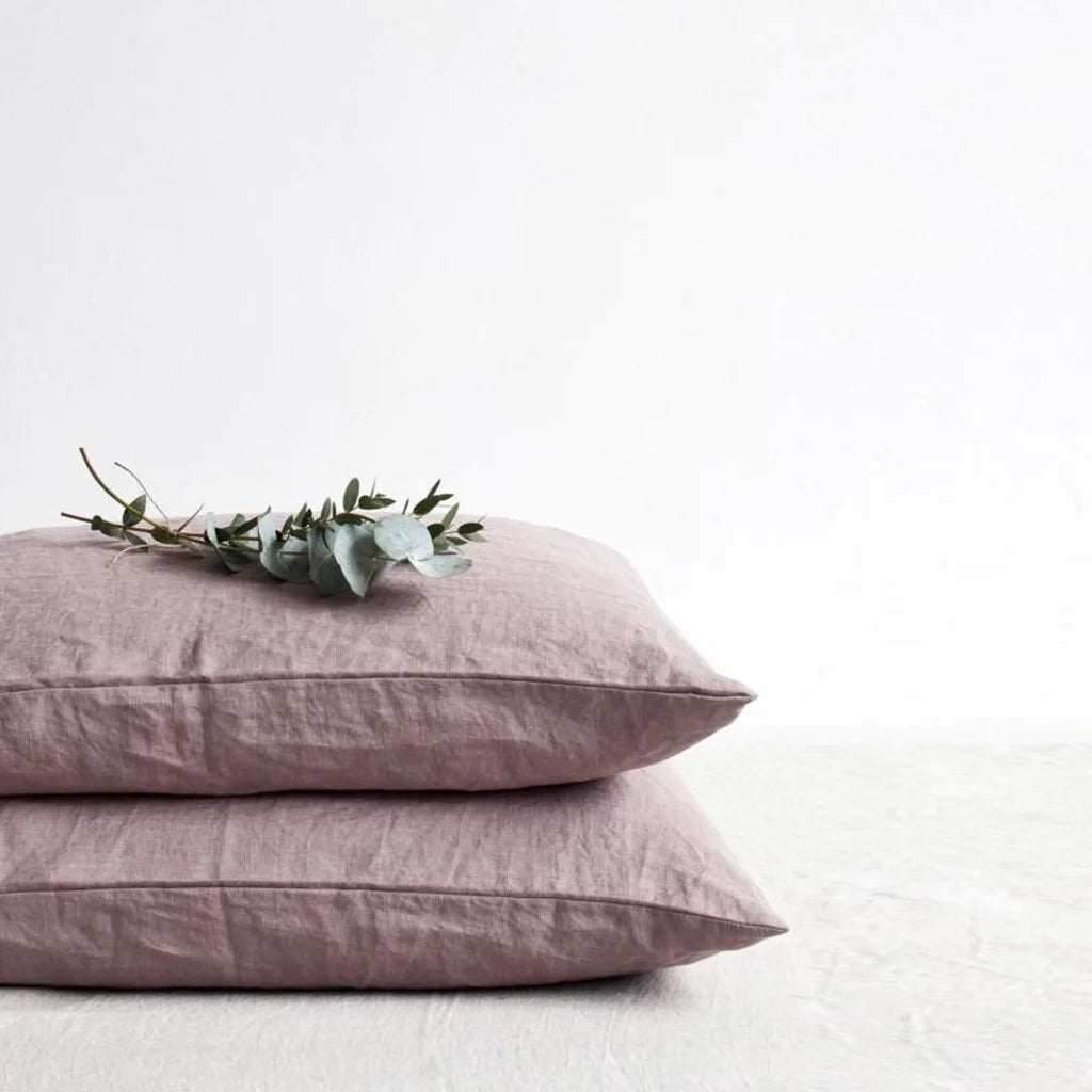 Leinen Bettwäsche Kissenbezug in Altrosa Rosa von Linen Tales Größe 80x80 cm