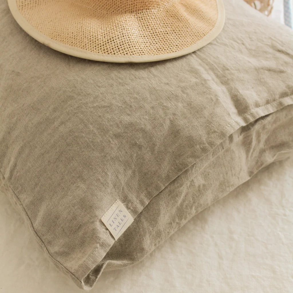 Leinen Bettwäsche Kissenbezug in Beige von Linen Tales Größe 40x40 cm