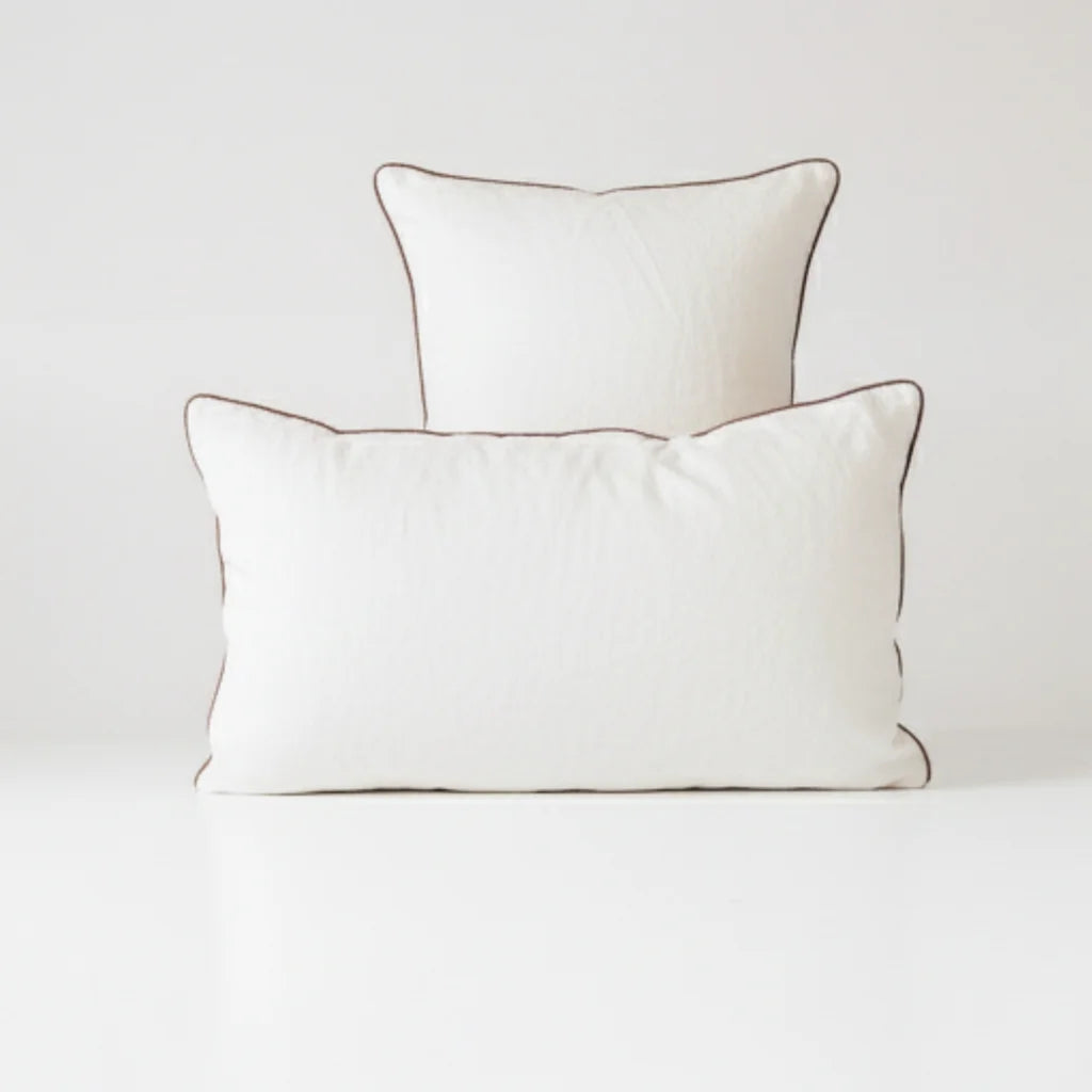 Leinen Bettwäsche mit Paspel Kissenbezug in Weiß+Beige von Linen Tales Größe 40x80 cm