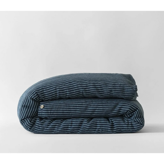 Leinen Bettwäsche Streifen Bettbezug in Dunkelblau+Weiß Blau+Weiß Muster Streifen von Linen Tales Größe 135x200 cm