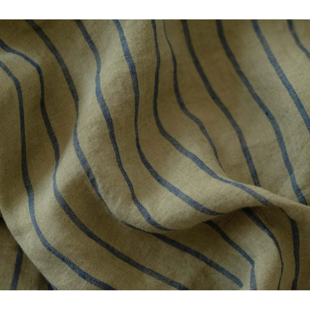 Leinen Bettwäsche Streifen Garnitur in Olive+Dunkelblau Grün+Blau Muster Streifen von Linen Tales Größe 135x200 + 40x80 cm
