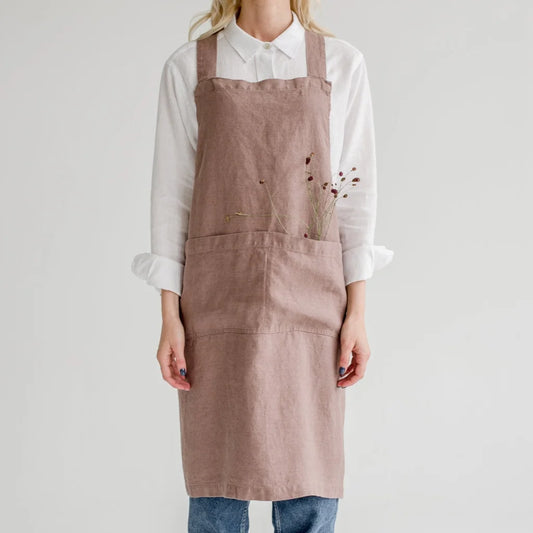 Leinen Crossback-Schürze in Altrosa Rosa von Linen Tales Größe 94 cm breit+ 83 cm lang