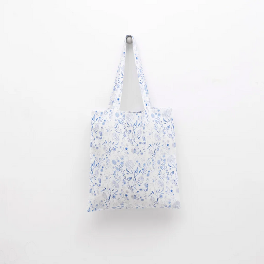 Leinen Einkaufstasche Blumen in Weiß+Blau Muster Blumen von Linen Tales Größe 38 cm breit+ 42 cm lang