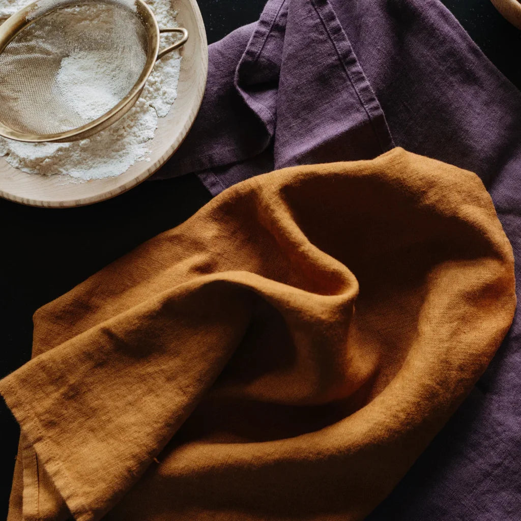 Leinen Geschirrtuch 2er-Pack in Haselnuss Braun von Linen Tales Größe 45x65 cm