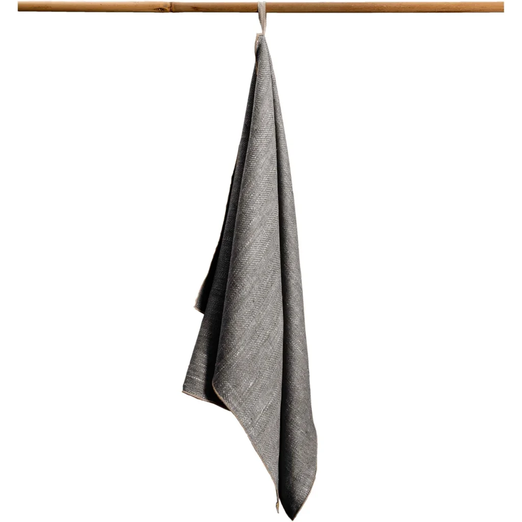 Leinen Handtuch mit Fischgrät-Muster 2er-Pack in Grau+Beige von Erika Vaitkute Größe 46x70 cm