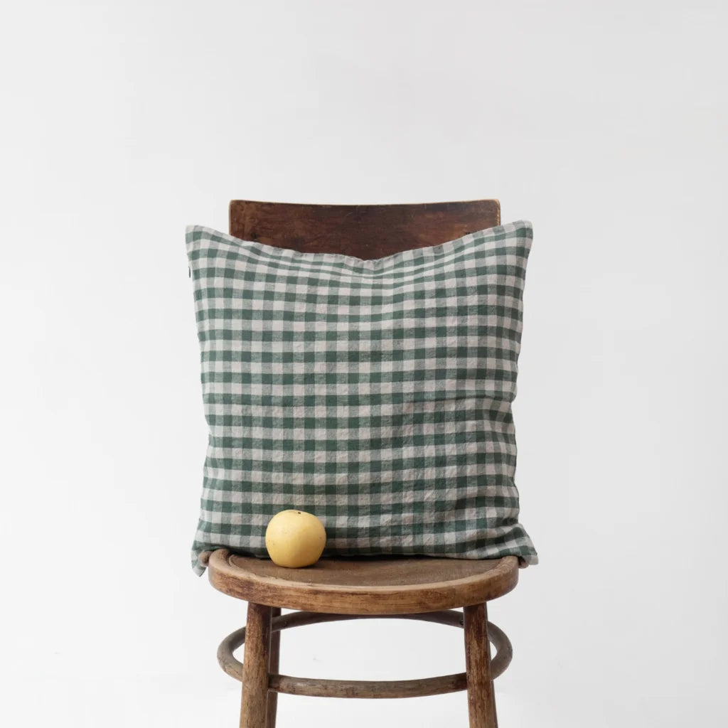 Leinen Kissenhülle Karo in Waldgrün+Beige Grün+Beige Muster Karo von Linen Tales Größe 40x40 cm
