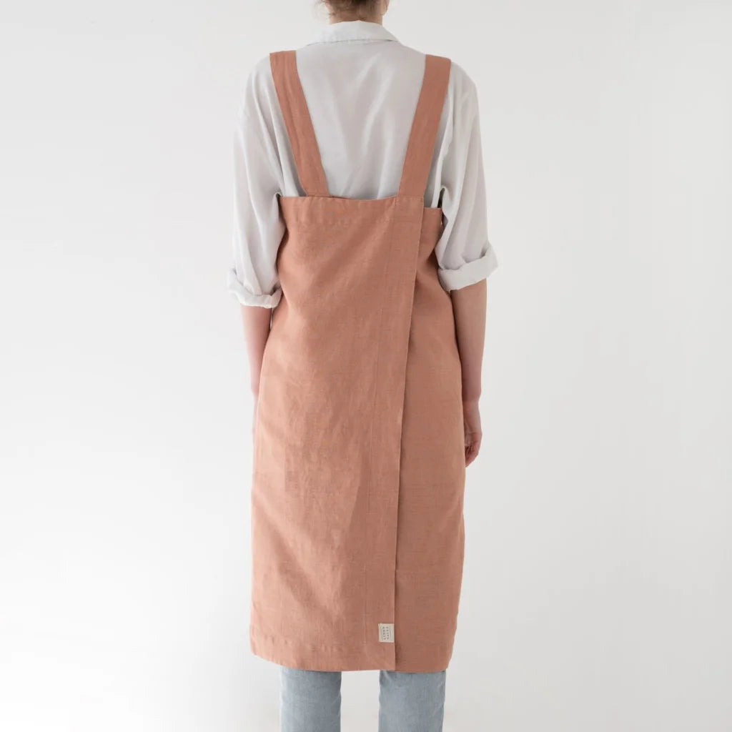 Leinen Pinafore-Schürze in Apricot Orange von Linen Tales Größe 114 cm breit+ 83 cm lang