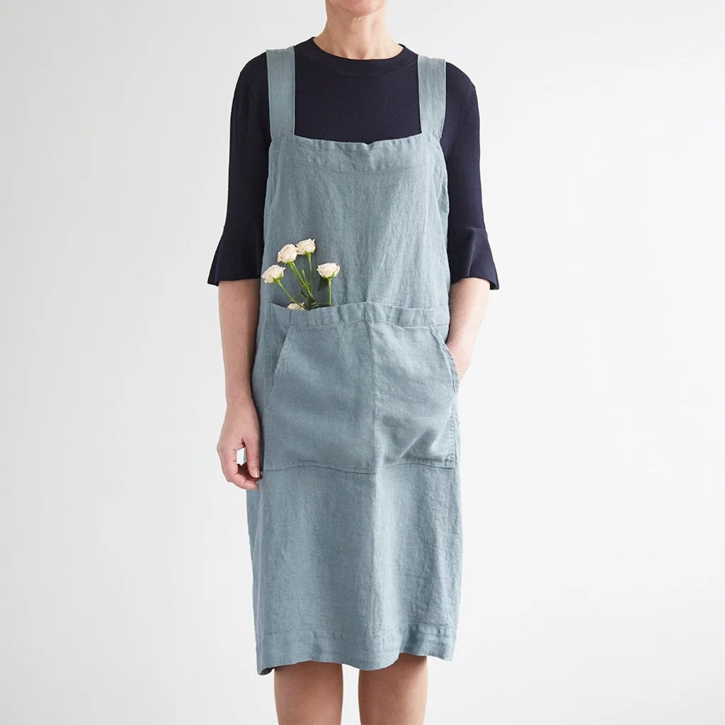 Leinen Pinafore-Schürze in Taubenblau Blau von Linen Tales Größe 114 cm breit+ 83 cm lang