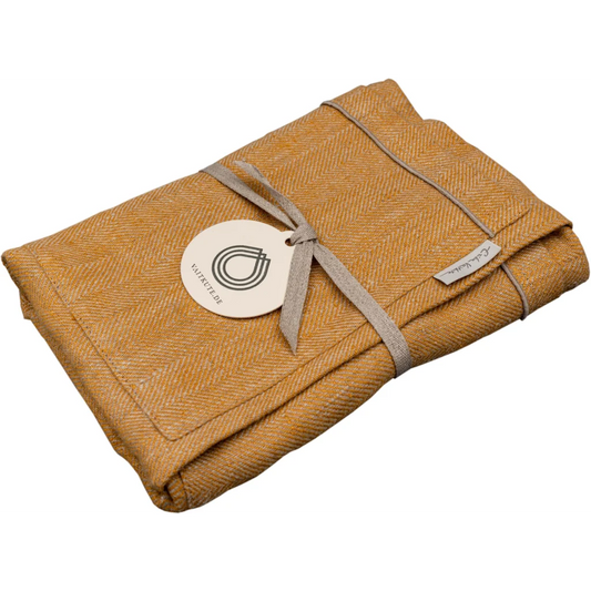 Leinen Schürze mit Fischgrät-Muster in Senfgelb+Beige Gelb+Beige von Erika Vaitkute Größe 80x82 cm