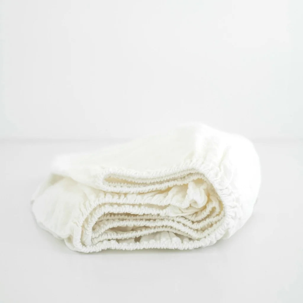 Leinen Spannbettlaken für Kinder-Matratzen in Weiß von Linen Tales Größe 70x140 cm