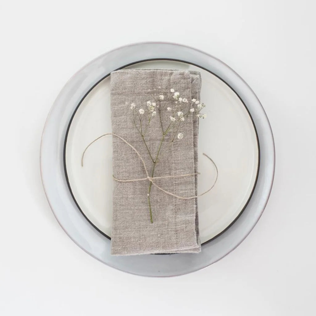 Leinen Stoffserviette 2er-Pack in Beige von Linen Tales Größe 40x40 cm