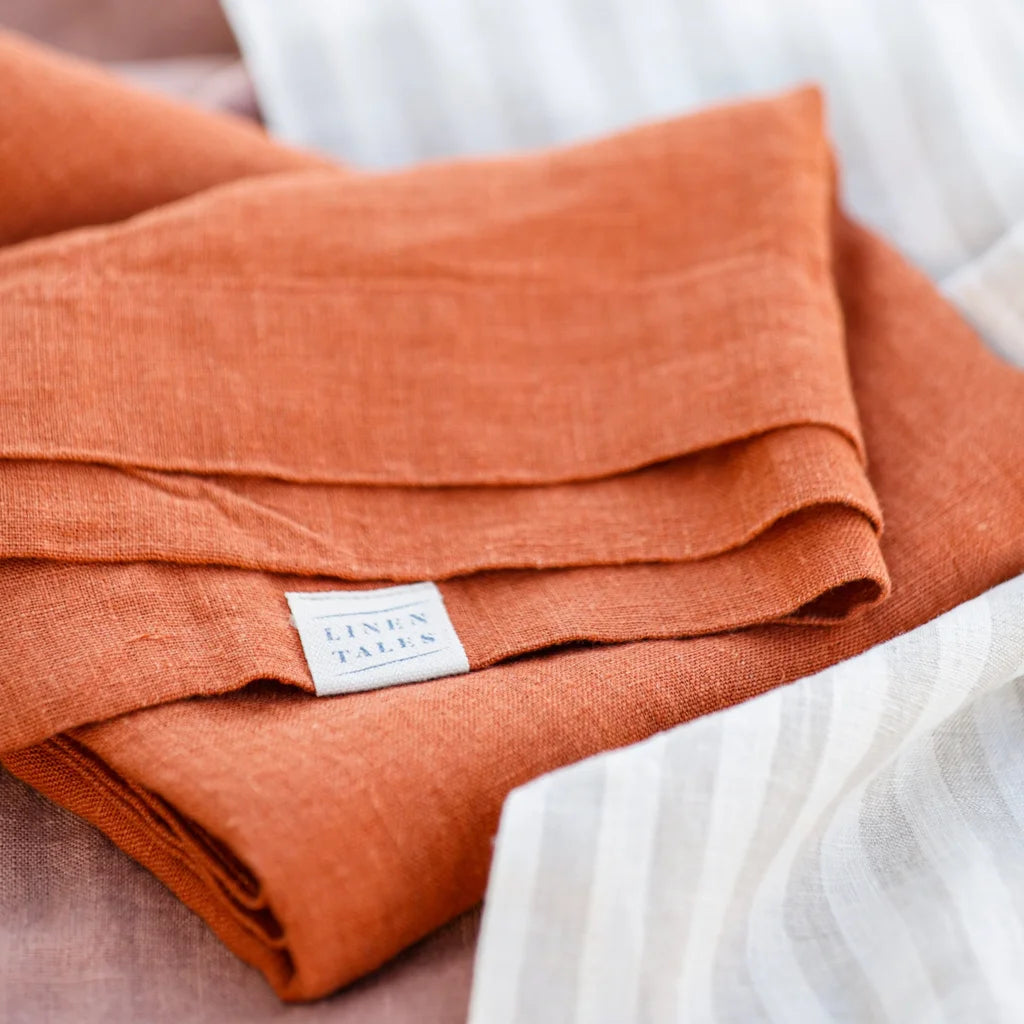 Leinen Stoffserviette 2er-Pack in Terra Orange von Linen Tales Größe 40x40 cm