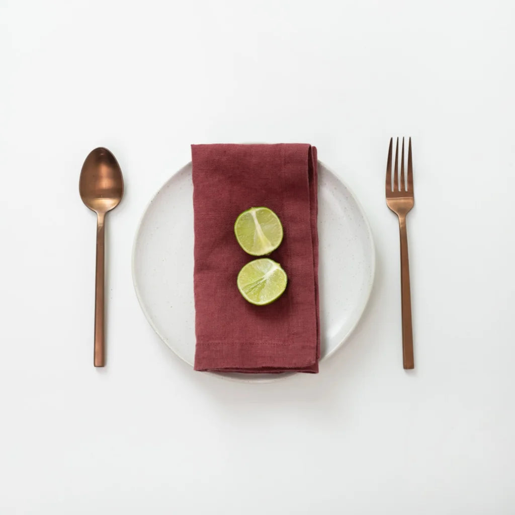 Leinen Stoffserviette 2er-Pack in Weinrot Rot von Linen Tales Größe 40x40 cm