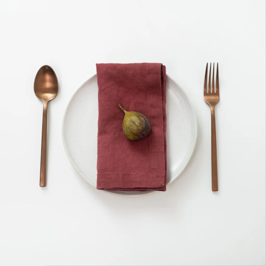 Leinen Stoffserviette 2er-Pack in Weinrot Rot von Linen Tales Größe 55x55 cm