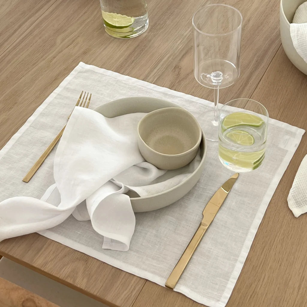 Leinen Stoffserviette 2er-Pack in Weiß von Linen Tales Größe 40x40 cm