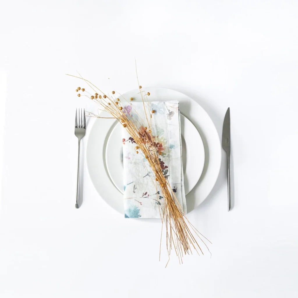 Leinen Stoffserviette Blumen 2er-Pack in Weiß+Lila+Orange Muster Blumen von Linen Tales Größe 40x40 cm