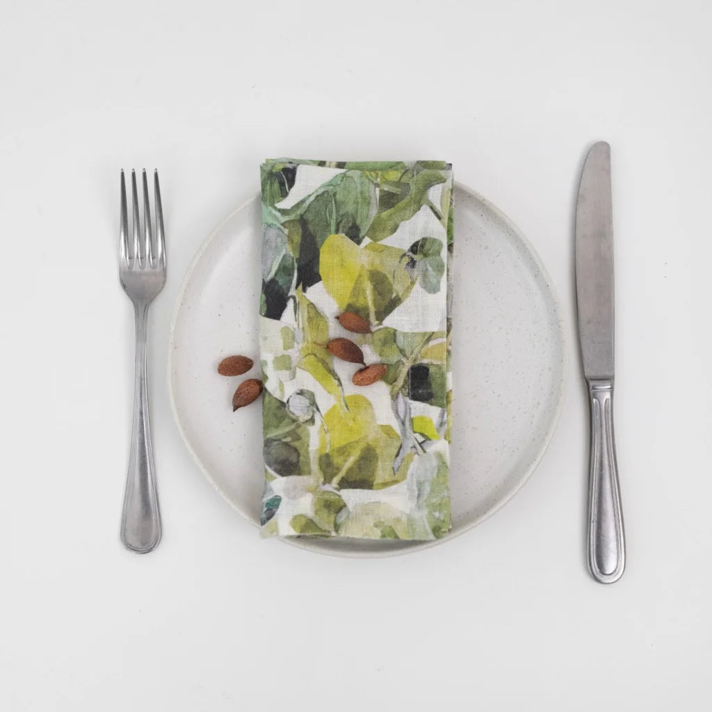 Leinen Stoffserviette Lotusblätter 2er-Pack in Weiß+Grün Muster Lotusblätter von Linen Tales Größe 55x55 cm