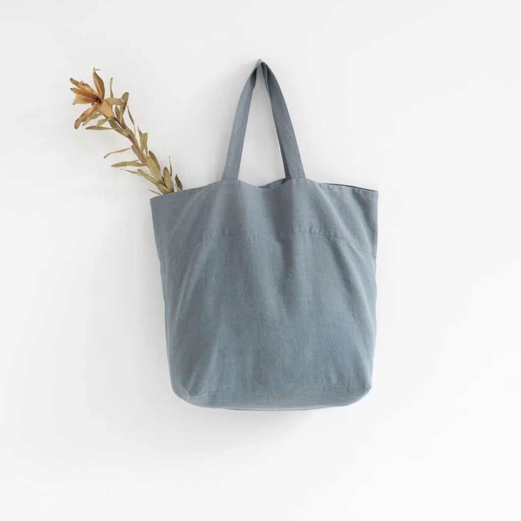 Leinen Tasche in Taubenblau Blau von Linen Tales Größe 54 cm breit+ 60 cm lang