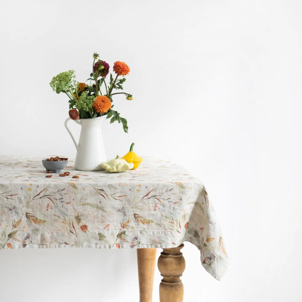 Leinen Tischdecke Blätter in Creme+Braun Muster Blätter von Linen Tales Größe 140x300 cm