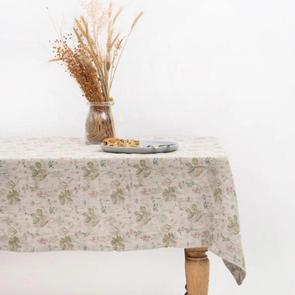 Leinen Tischdecke Botanik in Creme+Rosa+Grün+Braun Muster Botanik von Linen Tales Größe 140x140 cm