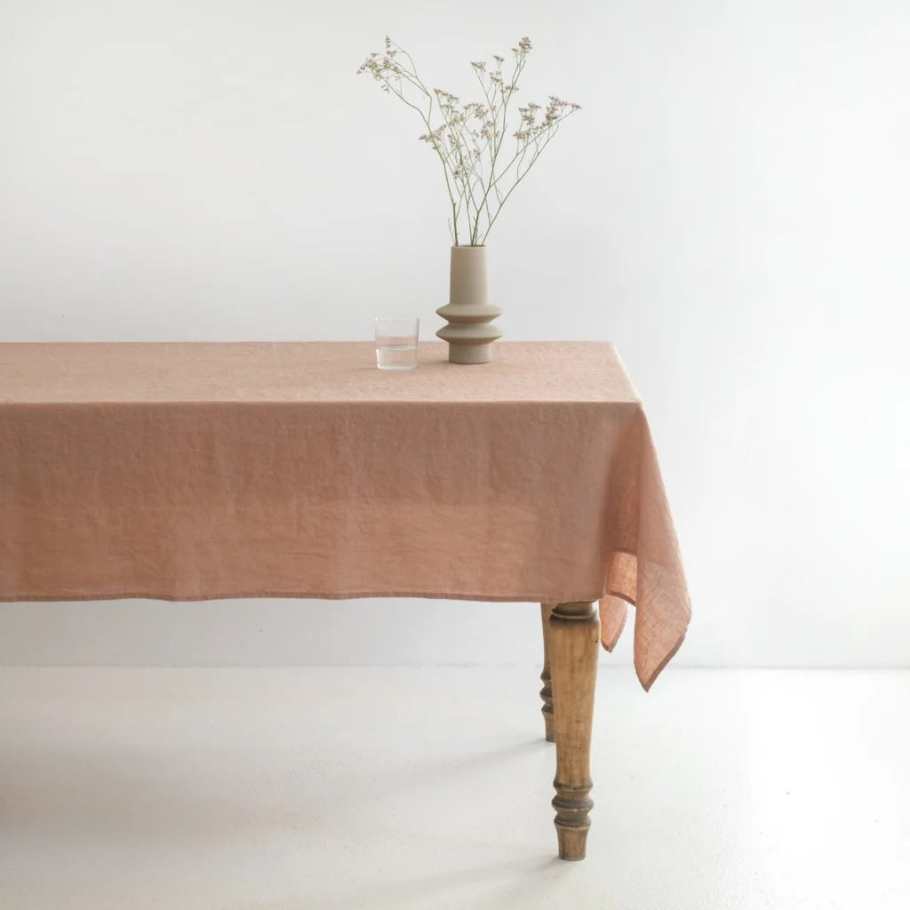 Leinen Tischdecke in Apricot Orange von Linen Tales Größe 160x160 cm