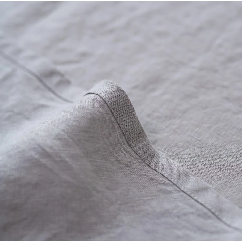 Leinen Tischdecke rund in Hellgrau Grau von Linen Tales Größe Ø 150 cm