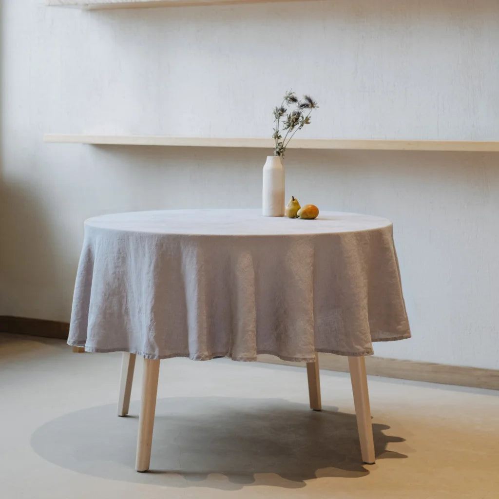 Leinen Tischdecke rund in Hellgrau Grau von Linen Tales Größe Ø 180 cm