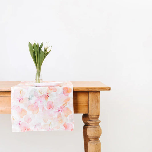 Leinen Tischläufer Blumen in Weiß+Rosa+Orange Muster Blumen von Linen Tales Größe 40x150 cm