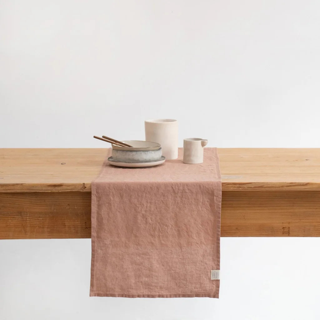 Leinen Tischläufer in Apricot Orange von Linen Tales Größe 40x150 cm