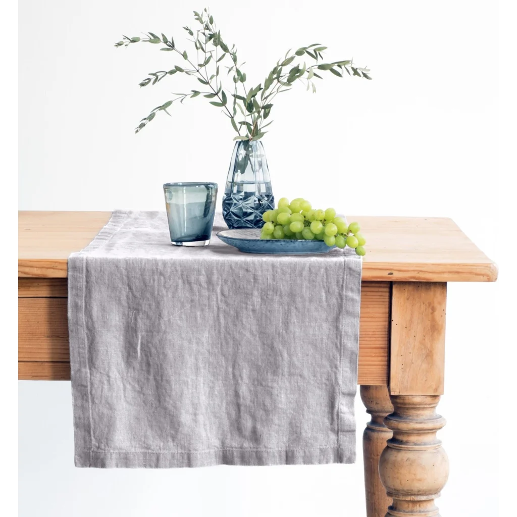 Leinen Tischläufer in Hellgrau Grau von Linen Tales Größe 40x150 cm