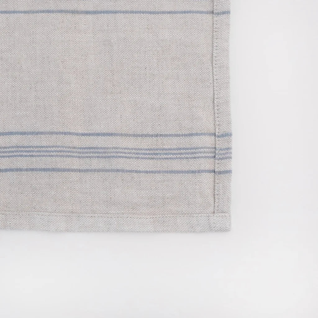 Leinen Tischläufer Streifen in Hellgrau+Blau Grau+Blau Muster Streifen von Linen Tales Größe 40x150 cm