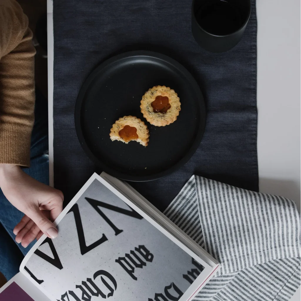 Leinen Tischset 2er-Pack in Anthrazit Grau von Linen Tales Größe 45x35 cm