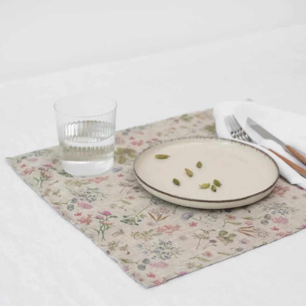 Leinen Tischset Botanik 2er-Pack in Creme+Rosa+Grün+Braun Muster Botanik von Linen Tales Größe 45x35 cm