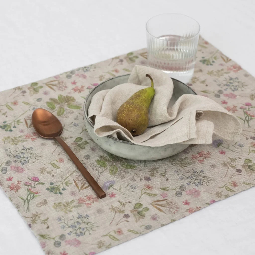 Leinen Tischset Botanik 2er-Pack in Creme+Rosa+Grün+Braun Muster Botanik von Linen Tales Größe 45x35 cm