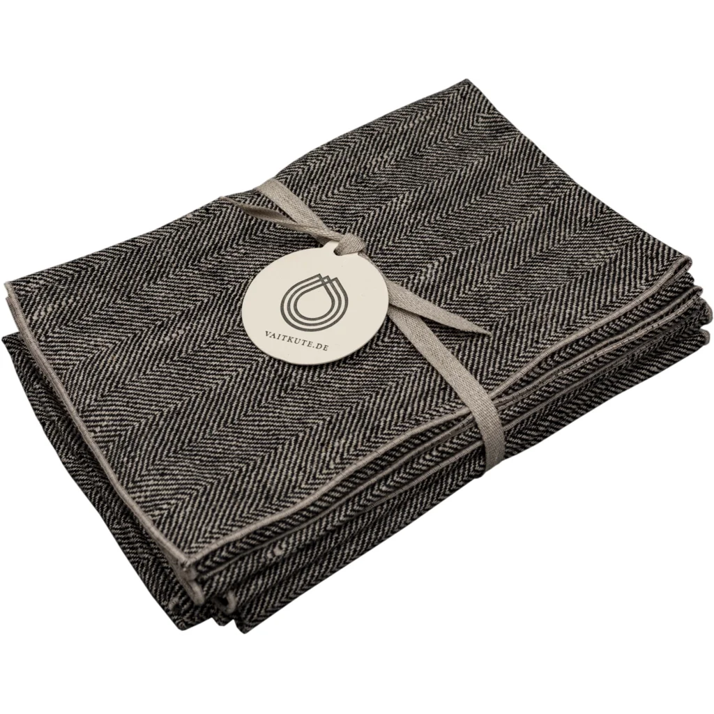 Leinen Tischset mit Fischgrät-Muster 6er-Pack in Schwarz+Beige Muster Fischgrät von Erika Vaitkute Größe 46x36 cm