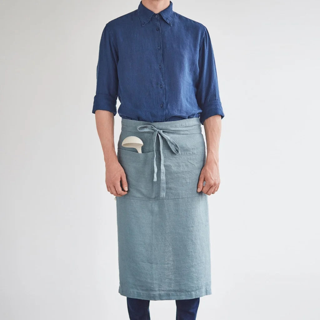 Leinen Vorbinder in Taubenblau Blau von Linen Tales Größe 105 cm breit+ 78 cm lang