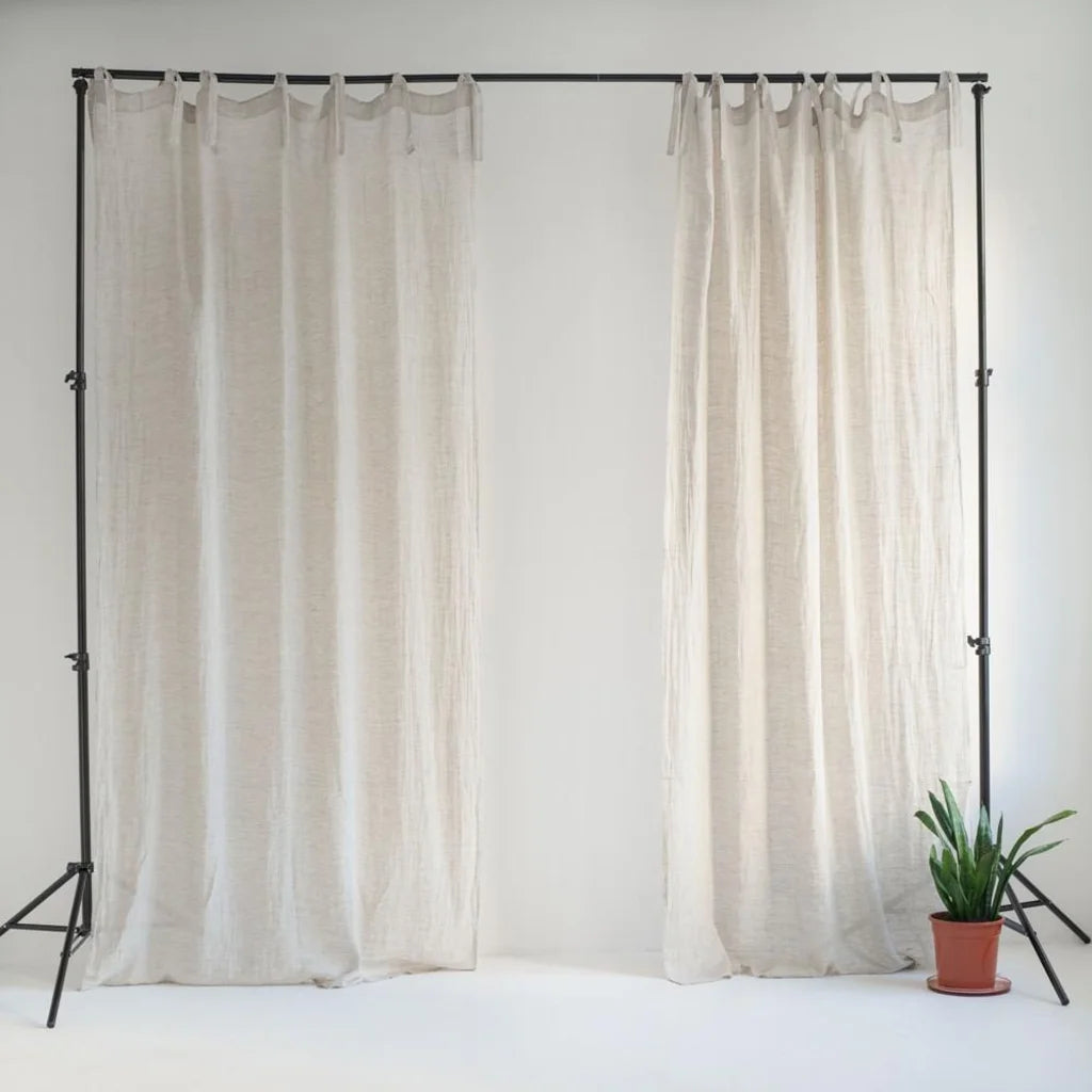 Leinen Vorhang mit Schlaufen 2er-Set in Beige von Linen Tales Größe 130x170 cm