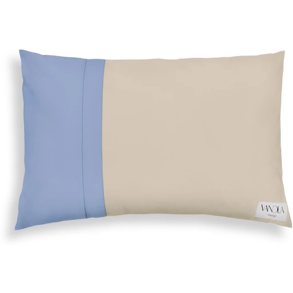 Modulare Kissenhülle rechteckig Farbkombinationen mit Beige in Beige+Jeansblau Beige+Blau von Vandla design Größe 40x60 cm