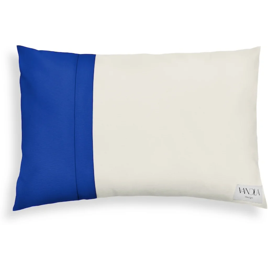 Modulare Kissenhülle rechteckig Farbkombinationen mit Creme in Creme+Kobalt Creme+Blau von Vandla design Größe 40x60 cm