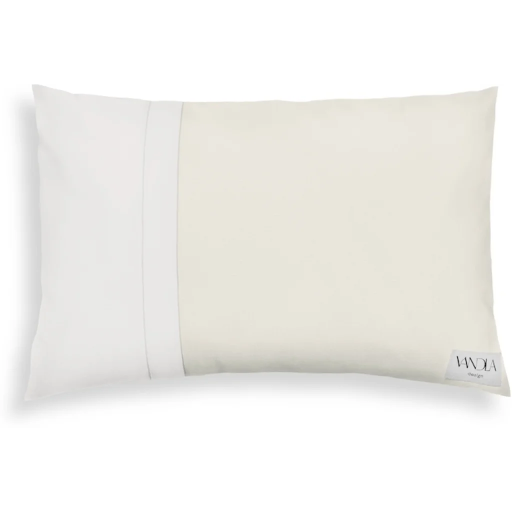 Modulare Kissenhülle rechteckig Farbkombinationen mit Creme in Creme+Weiß von Vandla design Größe 40x60 cm