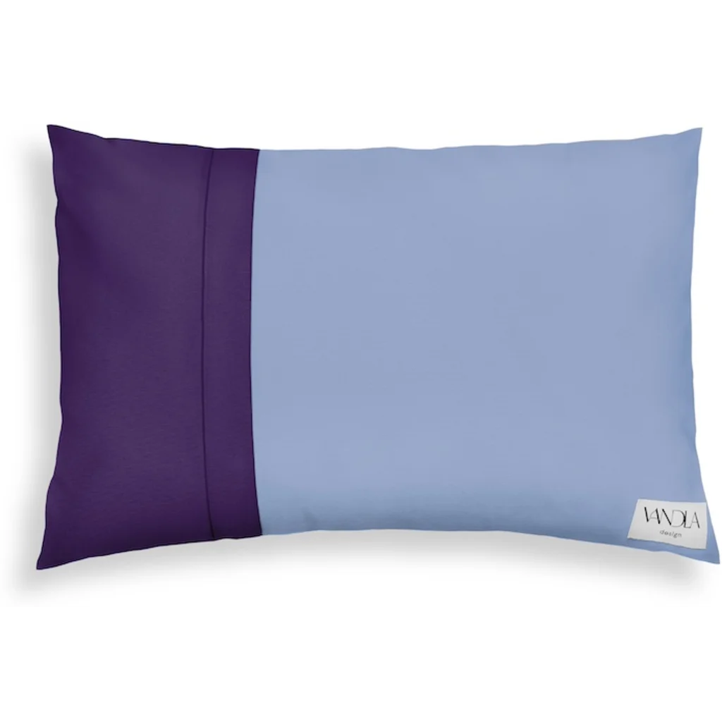Modulare Kissenhülle rechteckig Farbkombinationen mit Jeansblau in Jeansblau+Lila Blau+Lila von Vandla design Größe 40x60 cm